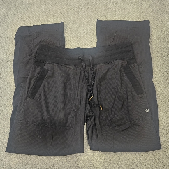 LULULEMON Dance Studio Pants Black Size 8 - Picture 4 of 7